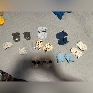 Baby gloves